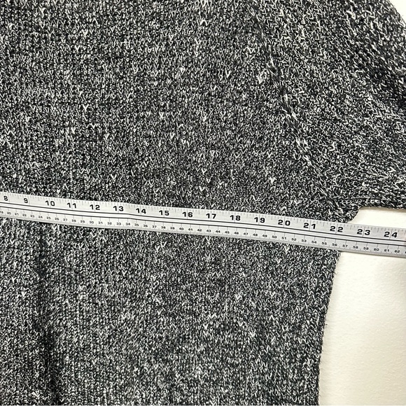 Brandy Melville Women’s Scoop Neck Knit Wool Blend Sweater - Picture 7 of 7